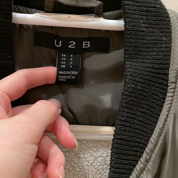 warm military green jacket - Picture 2 of 9